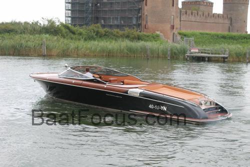 Riva Aquariva Cento Spesifikasjoner og anmeldelser